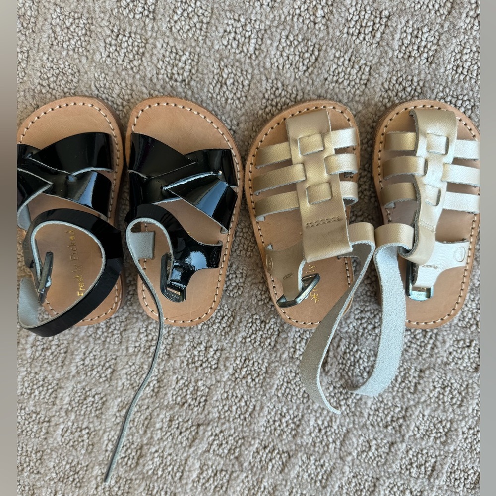 Freshly Picked Black and Gold Toddler Sandals - Pair